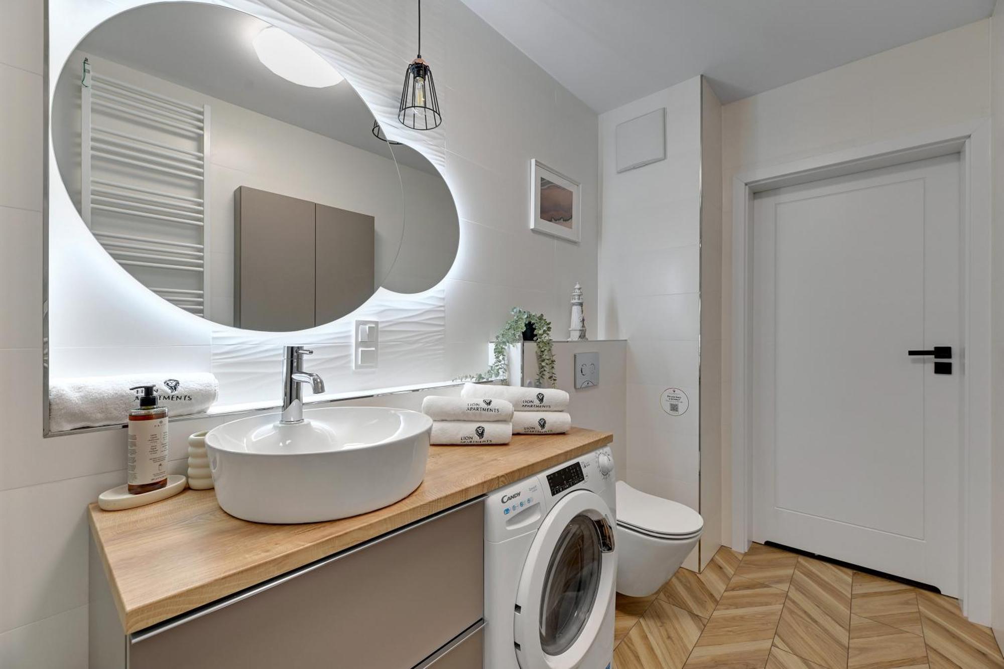 Baltic Sea Letnica Apartments With Parking By Lion Apartments 格但斯克 外观 照片